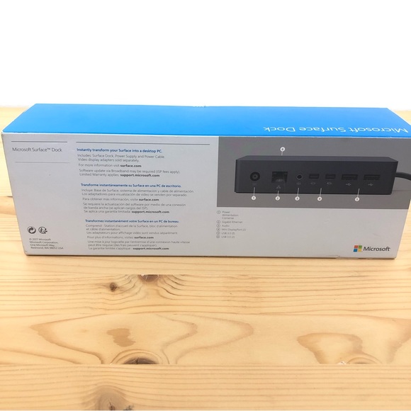 Microsoft 1661 Docking Station for Microsoft Surface Pro. PD9-00003 New Open Box - Picture 4 of 6